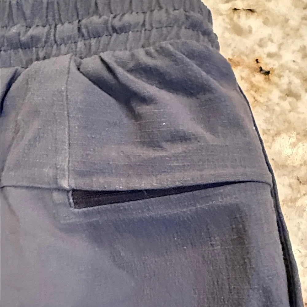 Lululemon  charcoal Casual Shorts size boys M - Picture 4 of 9